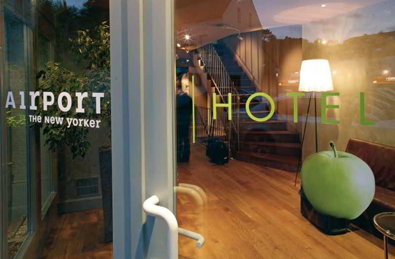 Airport Hotel By The New Yorker Koln Bagian luar foto